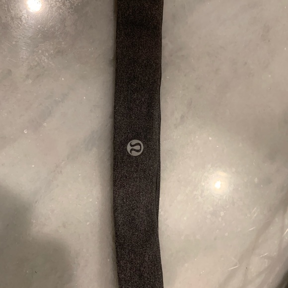 lululemon athletica Accessories - Like new Lululemon headband